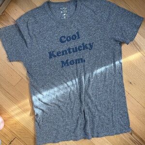Cool Kentucky Mom vintage-style tshirt